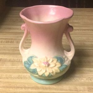 Hull Vintage Water Lily Pottery Vase